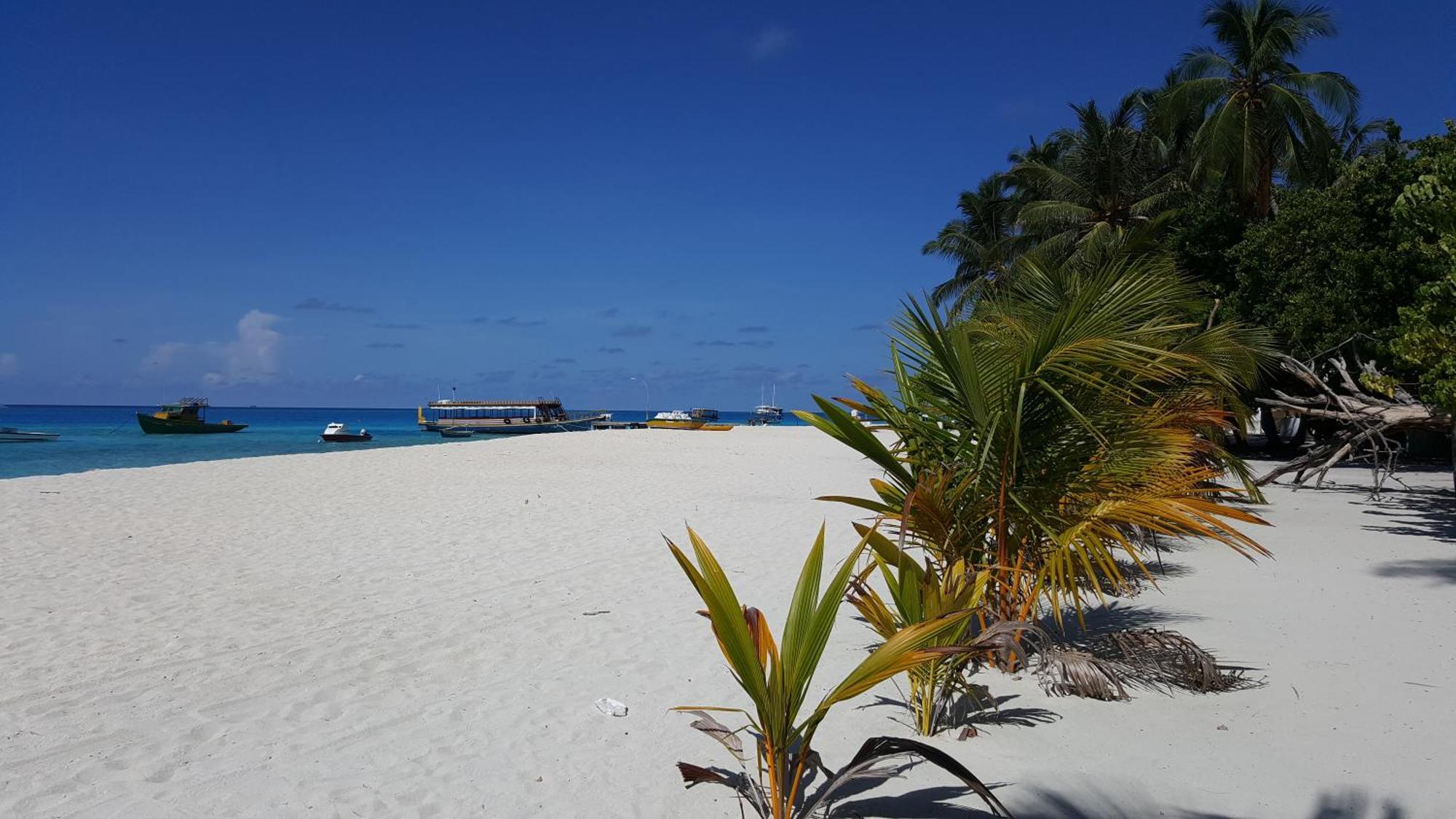 Kinan Retreat Hotel Fulidhoo Bagian luar foto